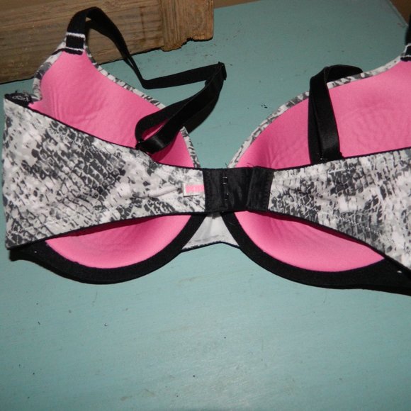 5/$25 PINK Victoria's Secret Snake Skin Padded Bra Size 32DD (HH-30) - Picture 2 of 5
